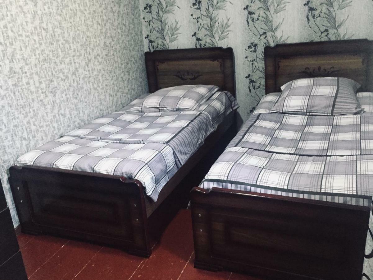 Butichi Guest House Chiatura ภายนอก รูปภาพ